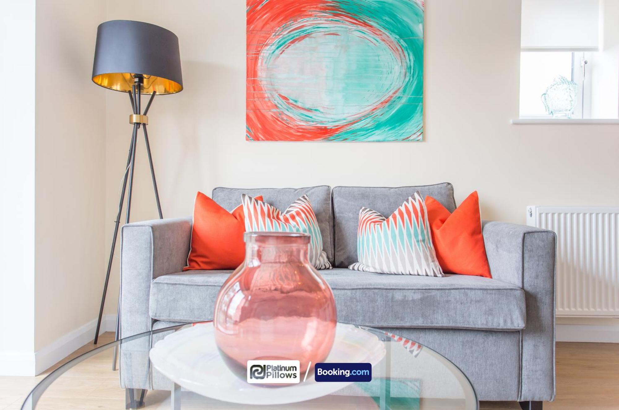 Modern Oxford 2 Bedroom Apartments, Near Headington Hospital, Families & Contractor Accommodation With Parking Exterior photo