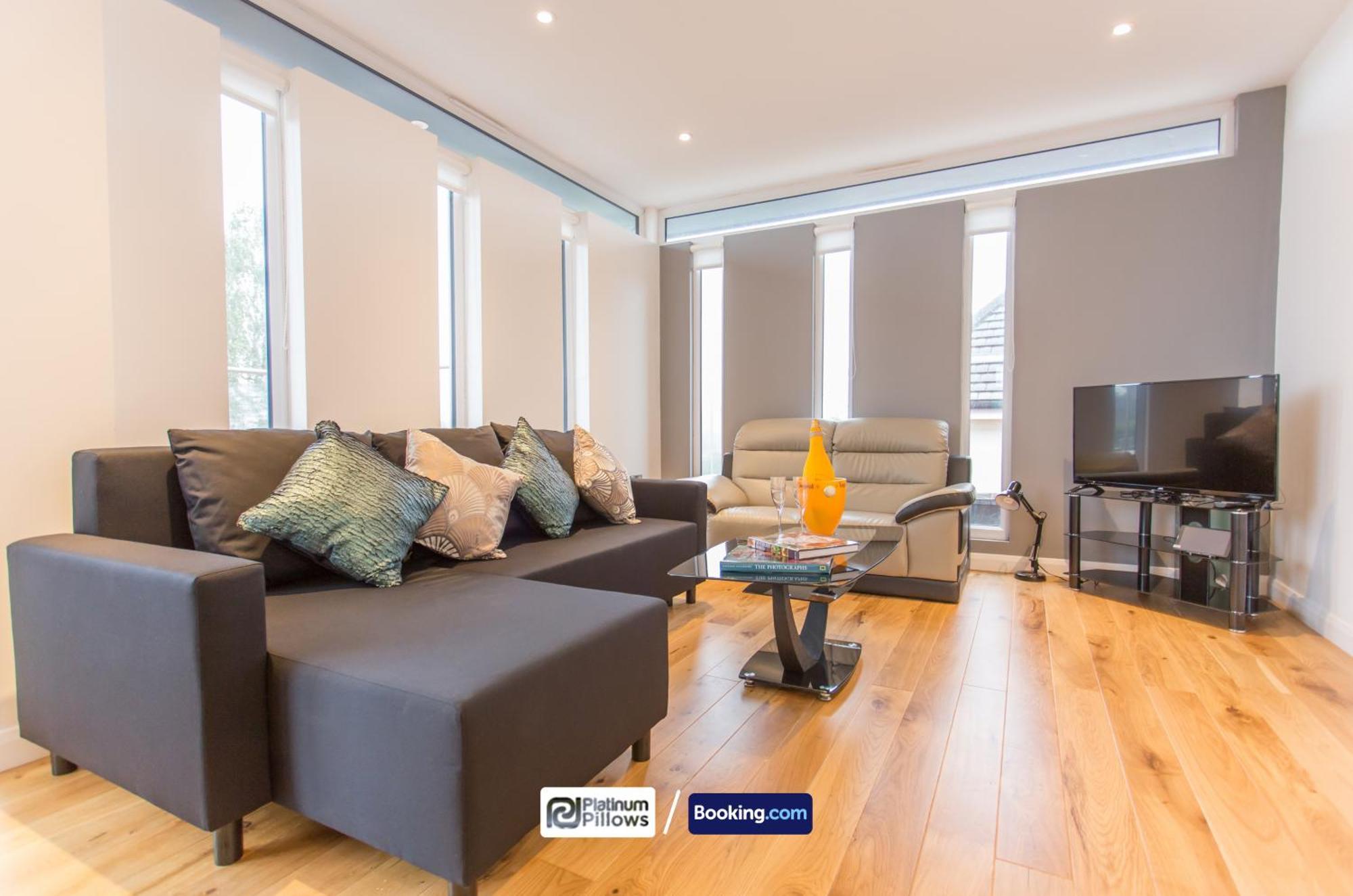 Modern Oxford 2 Bedroom Apartments, Near Headington Hospital, Families & Contractor Accommodation With Parking Exterior photo