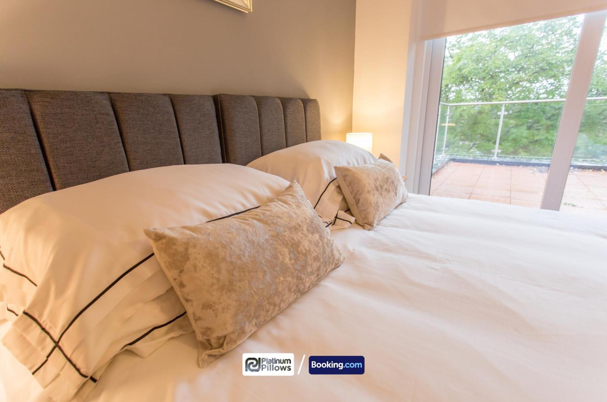 Modern Oxford 2 Bedroom Apartments, Near Headington Hospital, Families & Contractor Accommodation With Parking Exterior photo