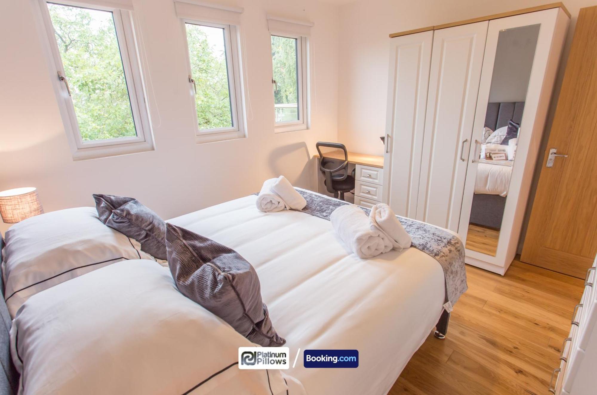 Modern Oxford 2 Bedroom Apartments, Near Headington Hospital, Families & Contractor Accommodation With Parking Exterior photo